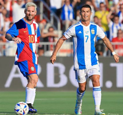 Messi dan Ronaldo Satu Tim: Mimpi Para Pecinta Sepak Bola