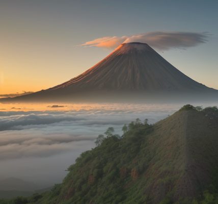 Dunia Gunung Berapi: Perihal Vulkanologi dan Dampaknya Terhadap Lingkungan